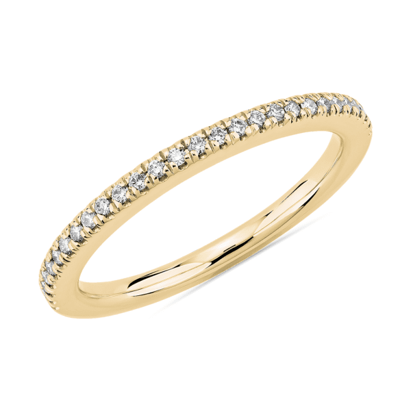 Petite Diamond Wedding Ring in 14k Yellow Gold (1/8 ct. tw.)